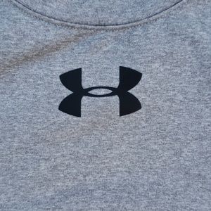 New condition, boys underamour coldgear, gray